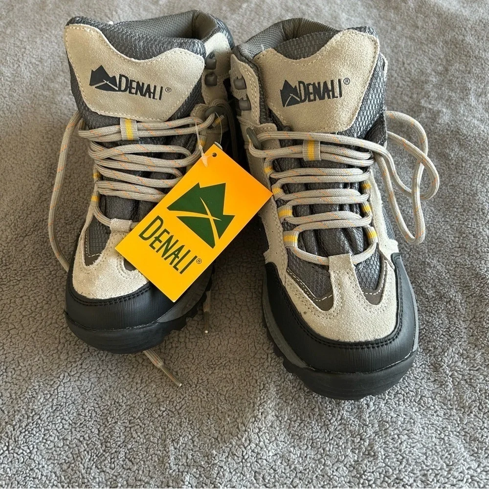 NWT Denali Hiking, Camping, Outdoor, Gorpcore, Boots - Tan, Gray and Black,